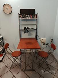 tavolo salvaspazio con sedie 