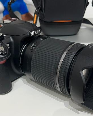 Macchina fotografica reflex Nikon 3100