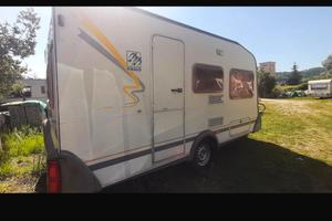Roulotte Caravan Knaus
