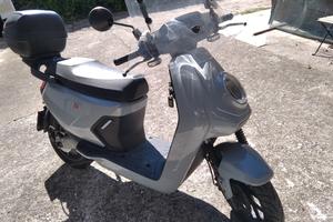 Scooter Niu mqi gt