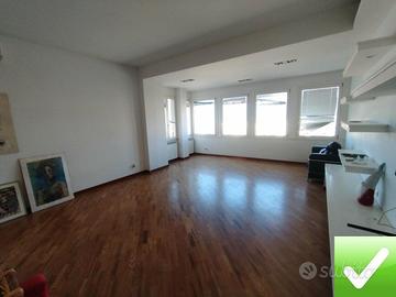 Ristrutturato Con Garage Sant'Anna 170 Mq