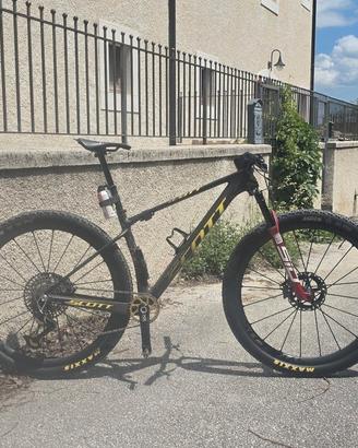 Scott Scale RC tg. M 2025 (componetistica top)