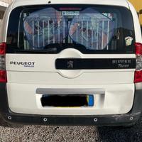 Autovettura Peugeot Bipper Family anno 2012