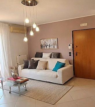 Appartamento 4 vani doppi accessori e posto auto