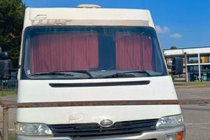 Camper semi integrale Laika