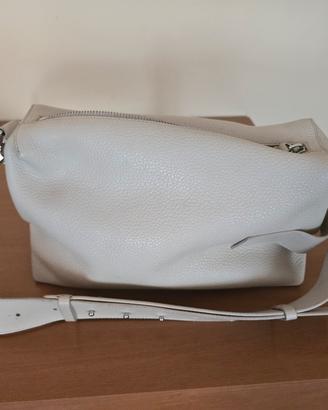 Borsa Hogan