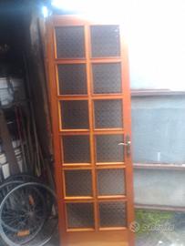 PORTA IN LEGNO E PORTAVETRO CON INFISSI IN ALLUMIN