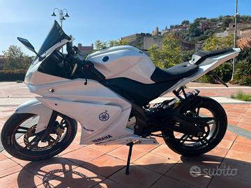 Yamaha yzf r125