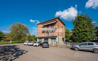 VILLA BIFAMILIARE DI AMPIE METRATURE