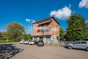 VILLA BIFAMILIARE DI AMPIE METRATURE