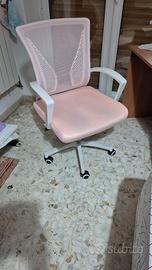 Sedia ergonomica da ufficio rosa e bianca