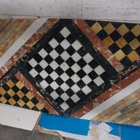 TAVOLO IN MARMO CON SCACCHIERA