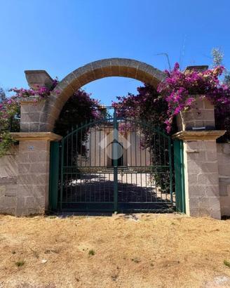 VILLA SINGOLA A PORTO CESAREO