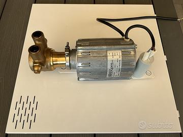 Gruppo Motore 180W + Pompa Ottone 300L/h - TESTATO