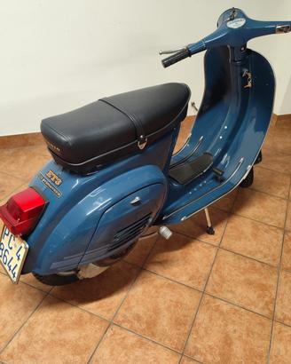 Vespa 125 primavera et3 jeans