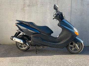Scooter Skyliner 125