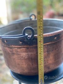 Antico paiolo in rame con manico – 23x38 cm