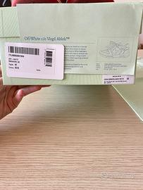 Off white nr 42
