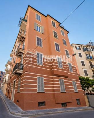 VIA MIGNONE - TRILOCALE CON POSTO AUTO PRIVATO