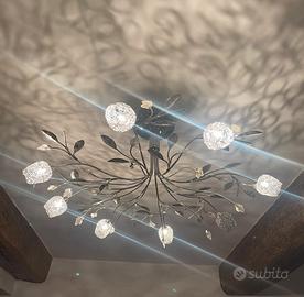 Lampadario in stile Floreale 