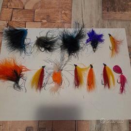 N.12 ESCHE ARTIFICIALI DA SALMONE E LIBRETTO GUIDA