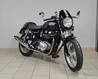 Triumph Thruxton 900