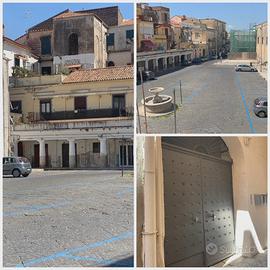 CASA o STUDIO in Centro con terrazzo