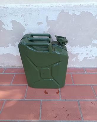 Tanica militare tedesca 20 litri Sandrik