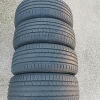 N.4 gomme seminuove  MOMO 225/55/16