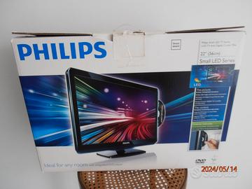 TV PHILIPS  22 POLLICI LED CON DVD INCORPORATO