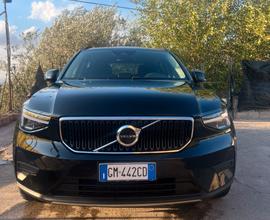 Volvo xc40 t2 2022-solo 27000 km