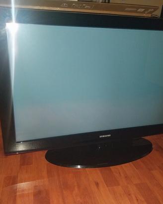 TV Samsung plasma 43" con supporto