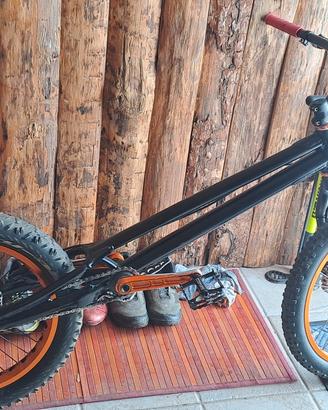 bici da trial 20 pollici