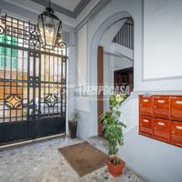 APPARTAMENTO ESCLUSIVO A PIAZZA DUOMO CON POSTO AU