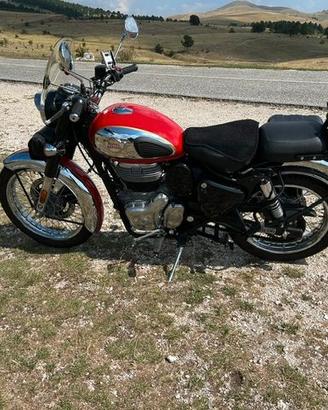 Moto Royal Enfield classic 350