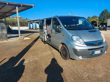 OPEL VIVARO 
