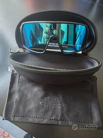 Oakley sutro