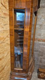 elegante vetrina antica