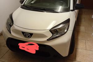 toiota aigo x