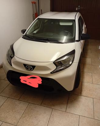 toiota aigo x