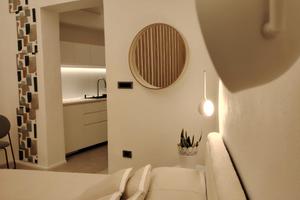 Via Cappuccini ristrutturato 2 vani arredato