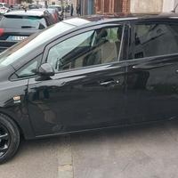 Opel Corsa 1.4 90CV GPL Tech 5 porte 120 BLACK EDI