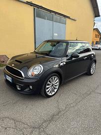 Mini Cooper S Automatic.