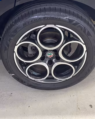 Cerchi in lega Alfa Romeo Tonale 18 “