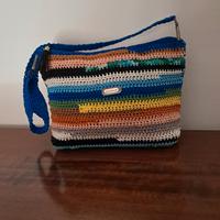 borsa artigianale all'uncinetto 