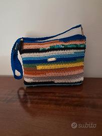 borsa artigianale all'uncinetto 