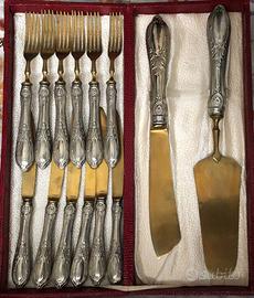 Set di posate antiche