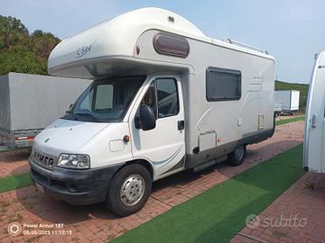 Hymer C 524 mansardato