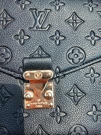 borsa nera mai usata
