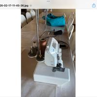 Macchina taglia e cuci juki  Mo 654 De
